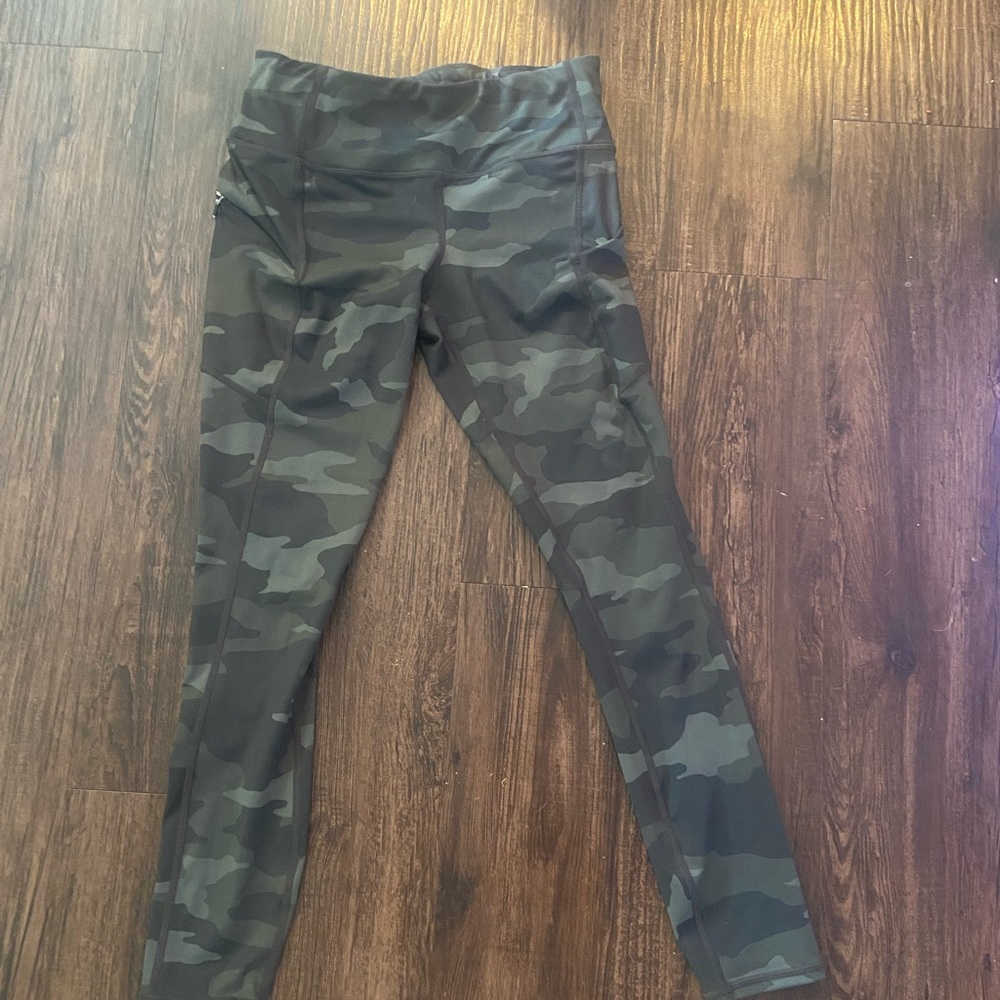 Athleta Camo leggings